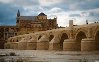 /album/foto-galeria/a800px-puente-romano-y-mezquita-jpg/